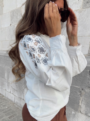 Chemise DENA à BRODERIE